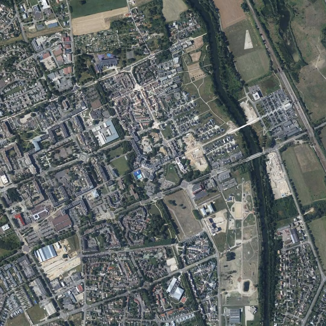Val-de-Reuil aujourd'hui, le centre vu du ciel