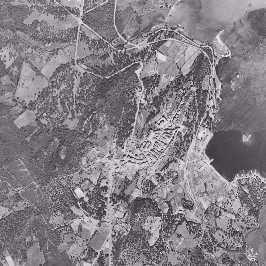 Porto-Vecchio en 1951, le centre vu du ciel, au même cadrage
