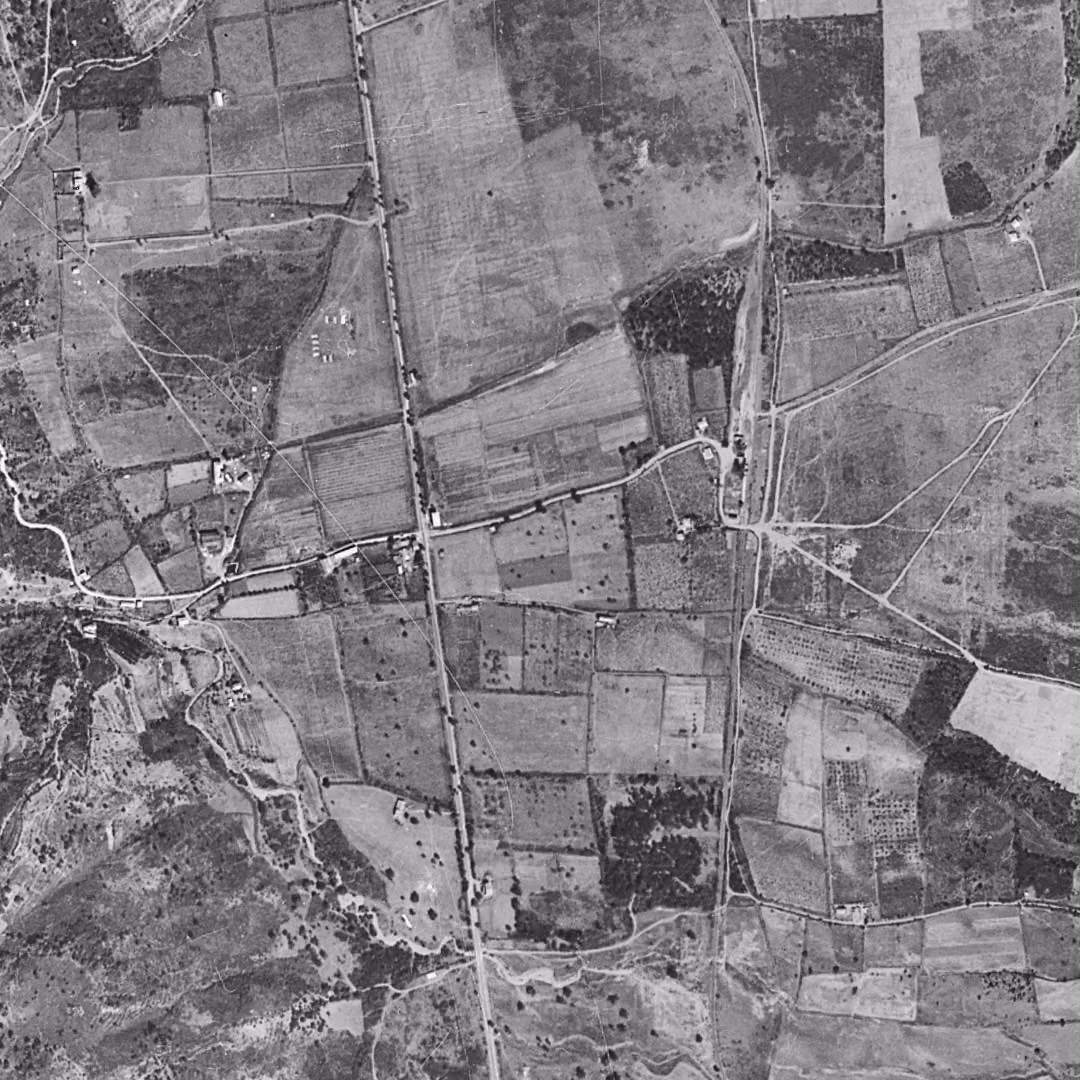 Borgo en 1948, le centre vu du ciel, au même cadrage