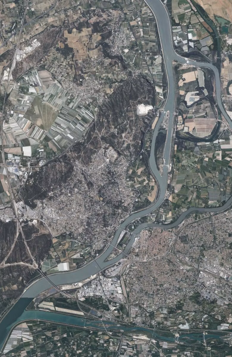 Villeneuve-lès-Avignon aujourd'hui, le territoire vu du ciel