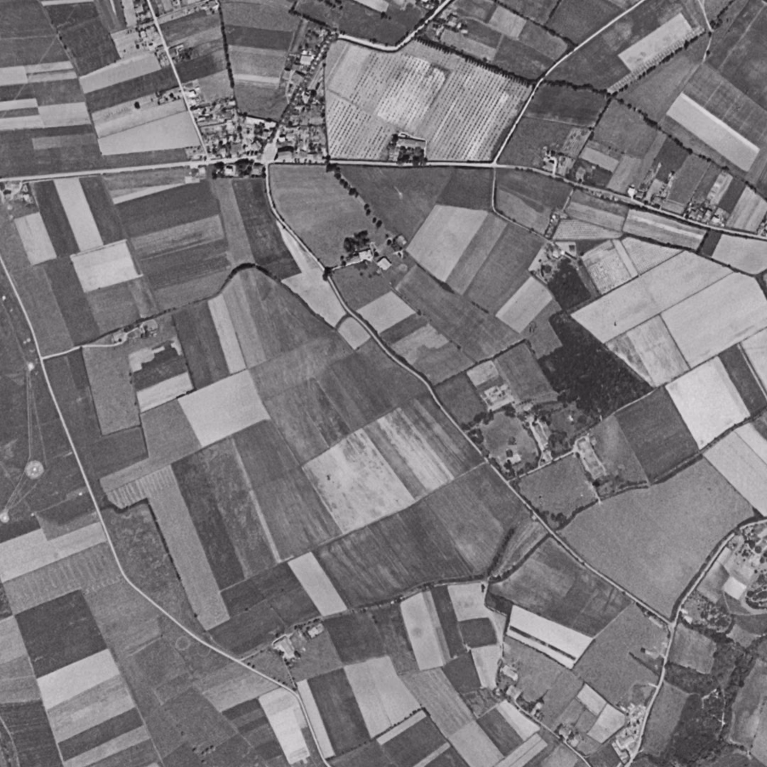 Balma en 1954, le centre vu du ciel, au même cadrage