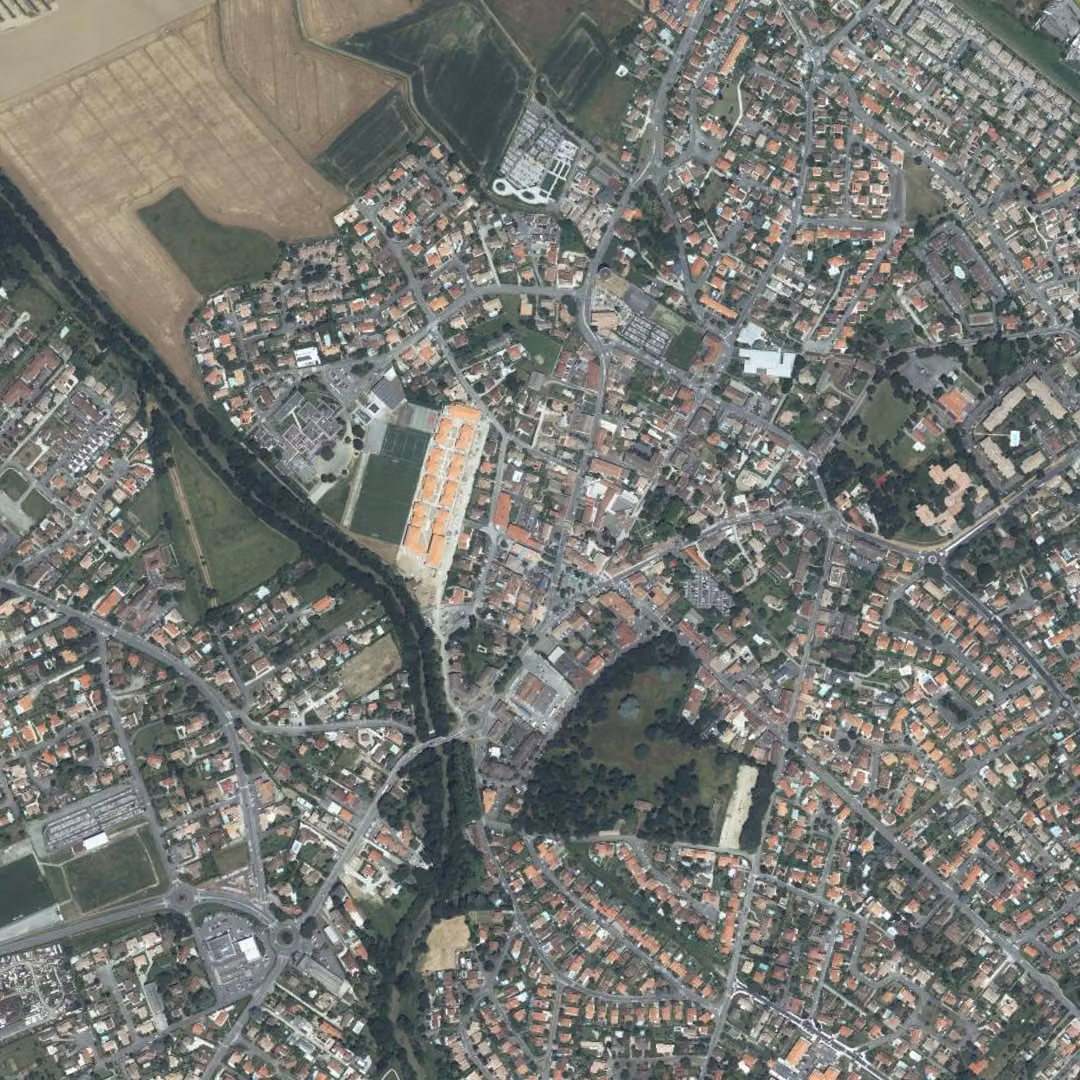 Castelginest aujourd'hui, le centre vu du ciel