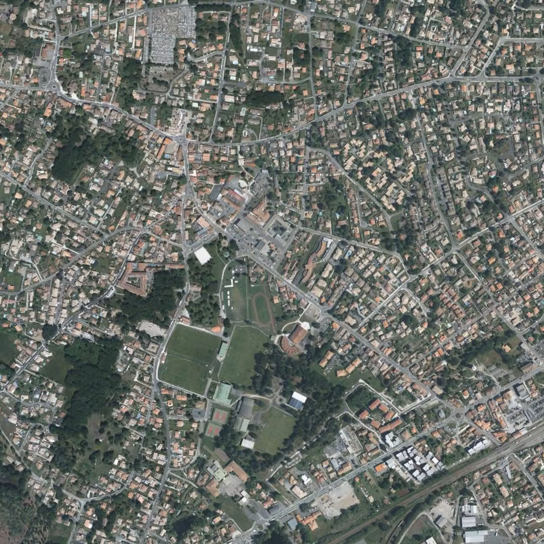 Biganos aujourd'hui, le centre vu du ciel