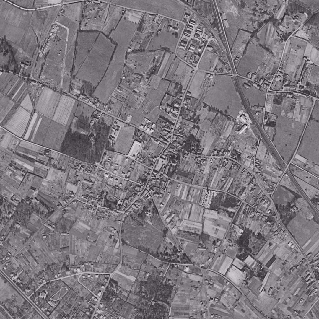 Bruges en 1956, le centre vu du ciel, au même cadrage
