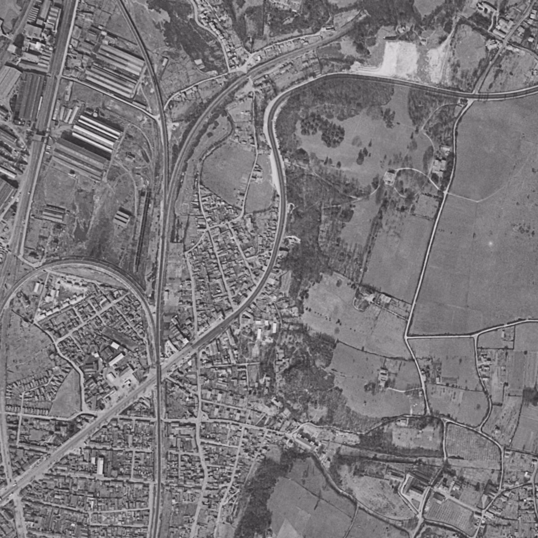 Cenon en 1956, le centre vu du ciel, au même cadrage