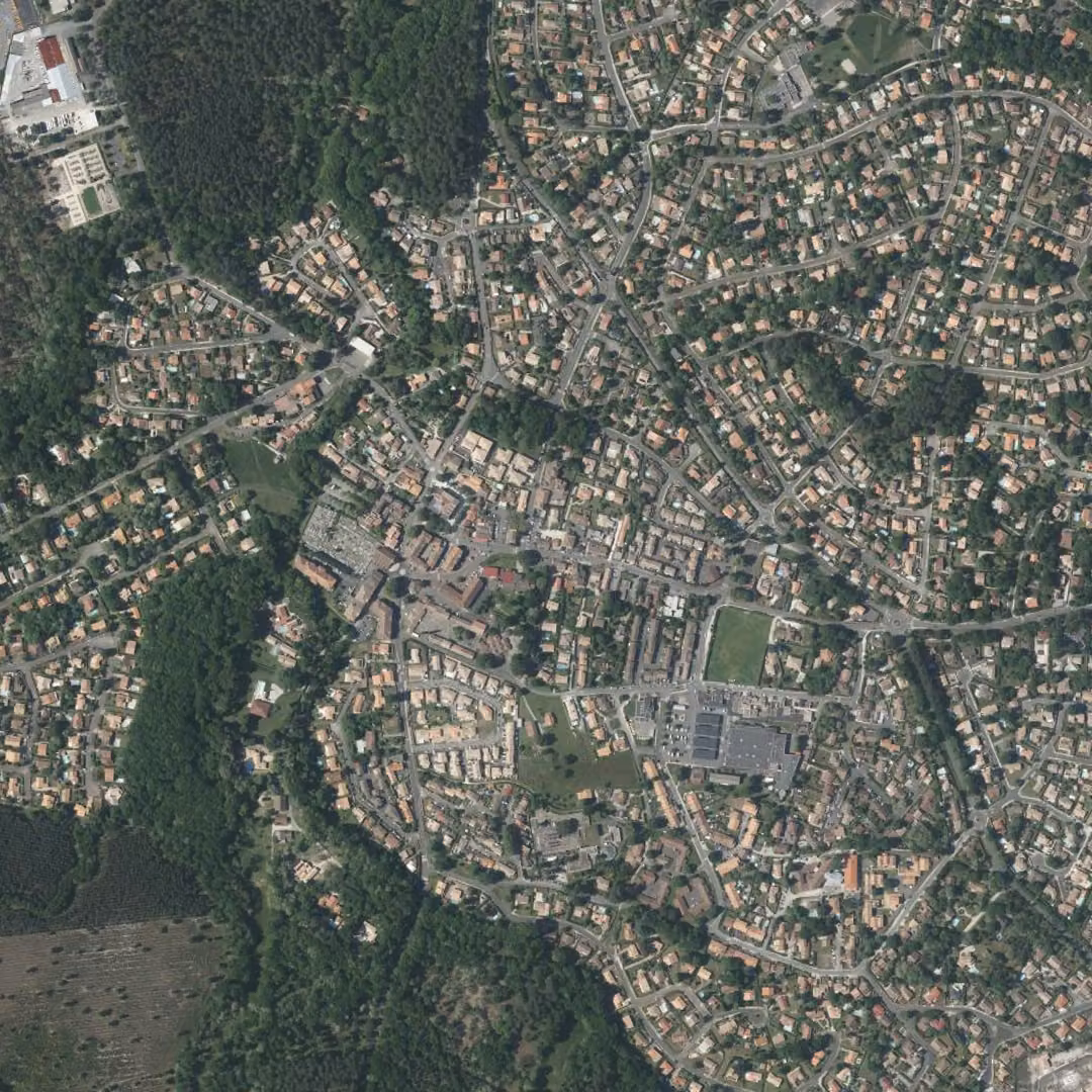 Cestas aujourd'hui, le centre vu du ciel