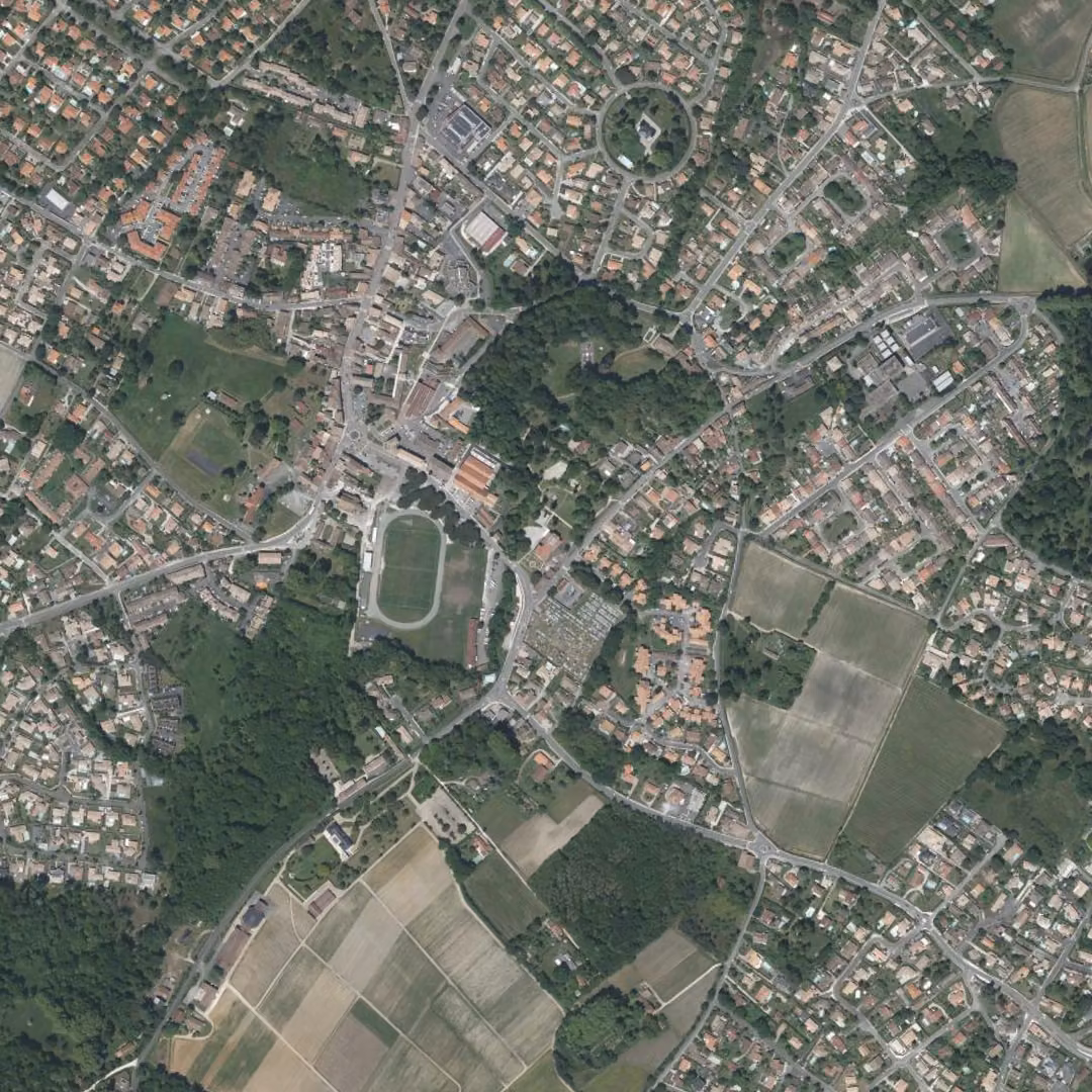 Léognan aujourd'hui, le centre vu du ciel