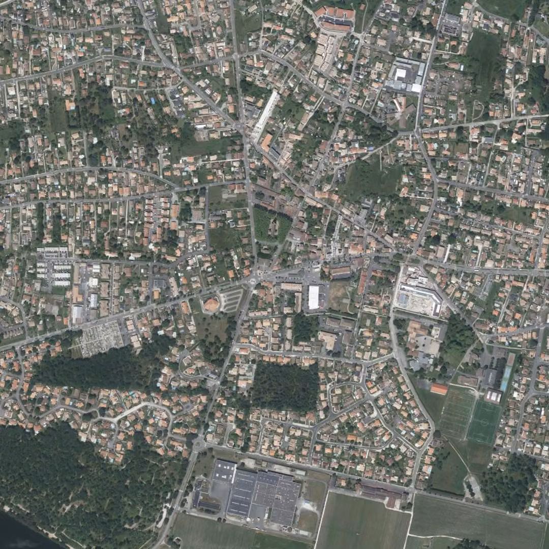Parempuyre aujourd'hui, le centre vu du ciel