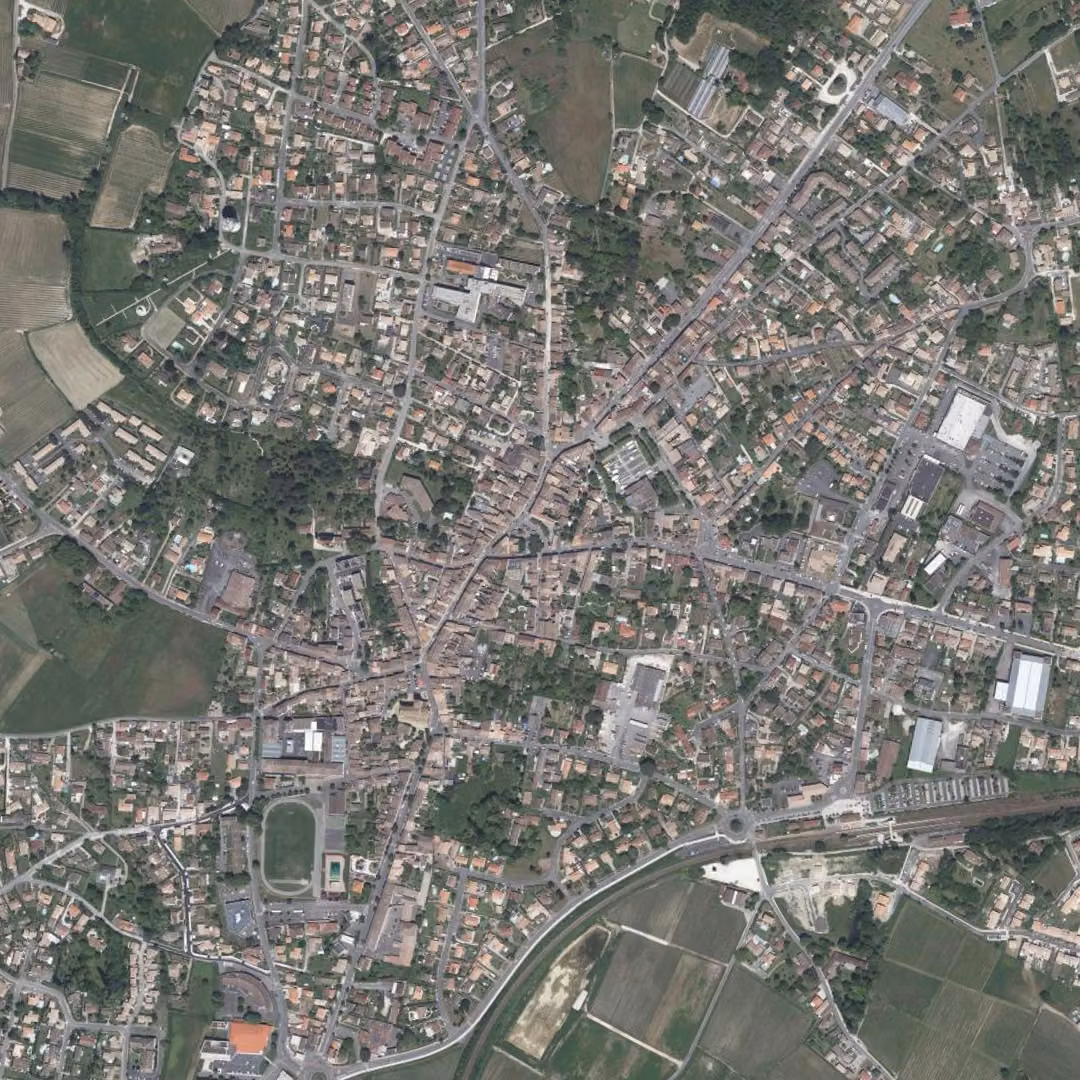 Saint-André-de-Cubzac aujourd'hui, le centre vu du ciel