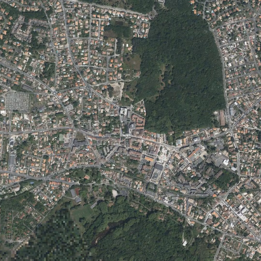 Saint-Médard-en-Jalles aujourd'hui, le centre vu du ciel