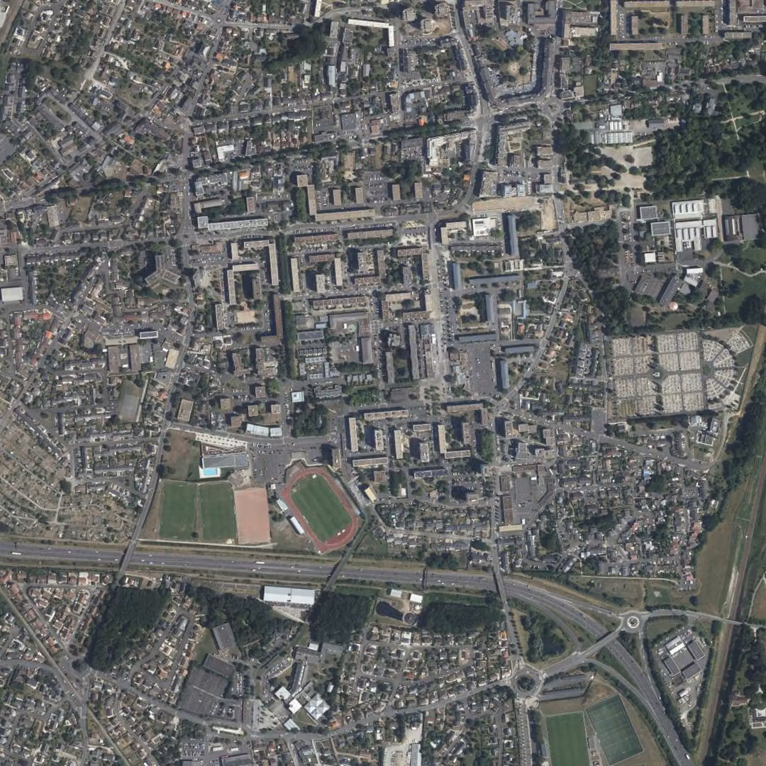 Joué-lès-Tours aujourd'hui, le centre vu du ciel