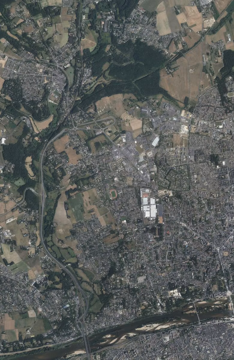 Saint-Cyr-sur-Loire aujourd'hui, le territoire vu du ciel