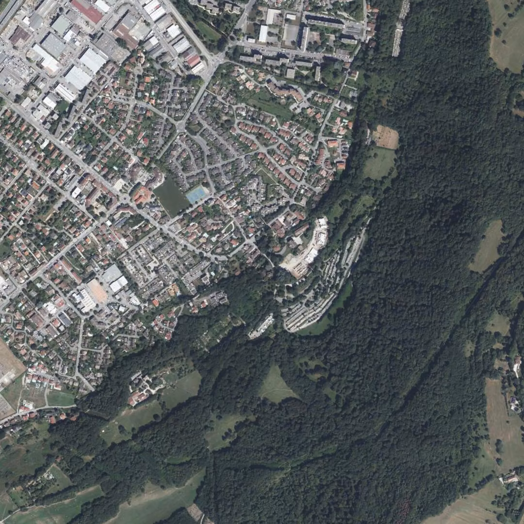 Eybens aujourd'hui, le centre vu du ciel