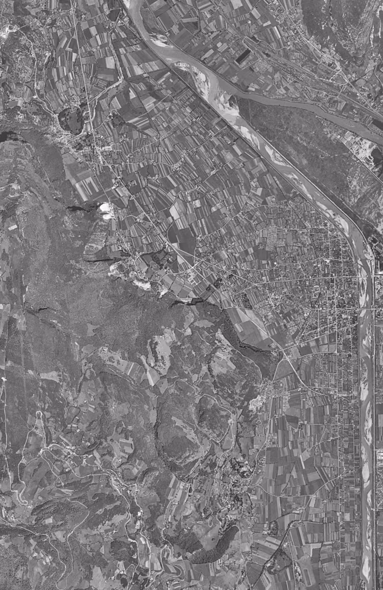 Fontaine en 1948, le territoire vu du ciel, au même cadrage