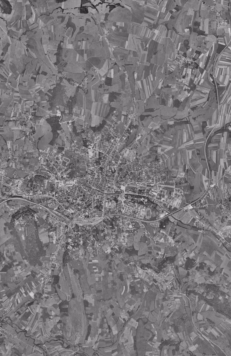Lons-le-Saunier en 1962, le territoire vu du ciel, au même cadrage