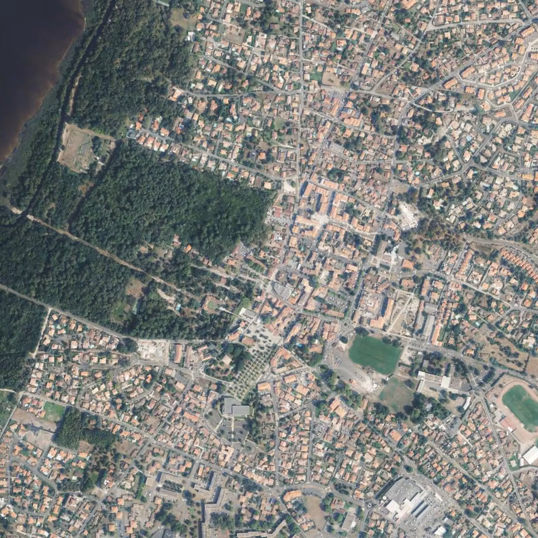 Biscarrosse aujourd'hui, le centre vu du ciel