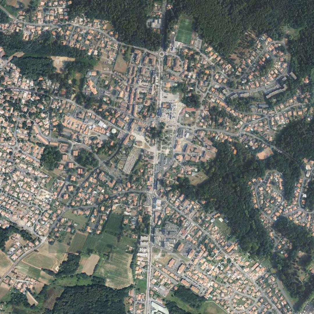 Tarnos aujourd'hui, le centre vu du ciel