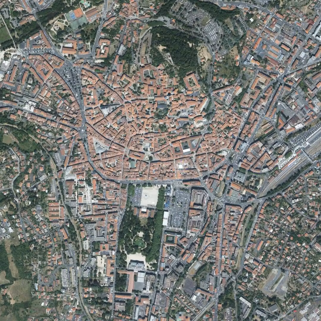 Le Puy-en-Velay aujourd'hui, le centre vu du ciel