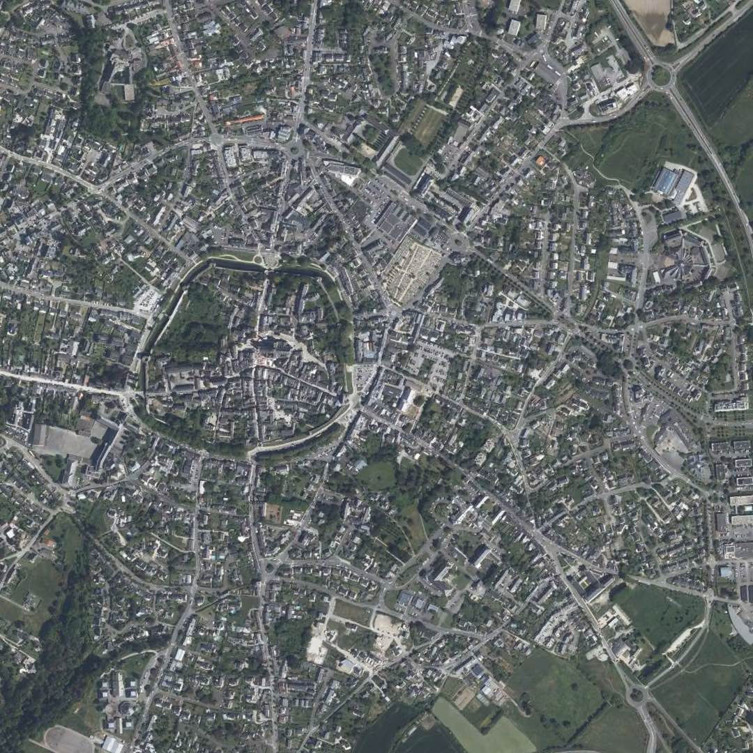 Guérande aujourd'hui, le centre vu du ciel