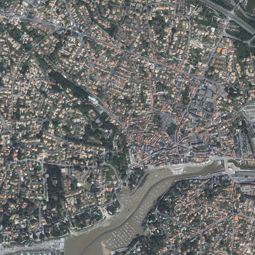 Pornic aujourd'hui, le centre vu du ciel