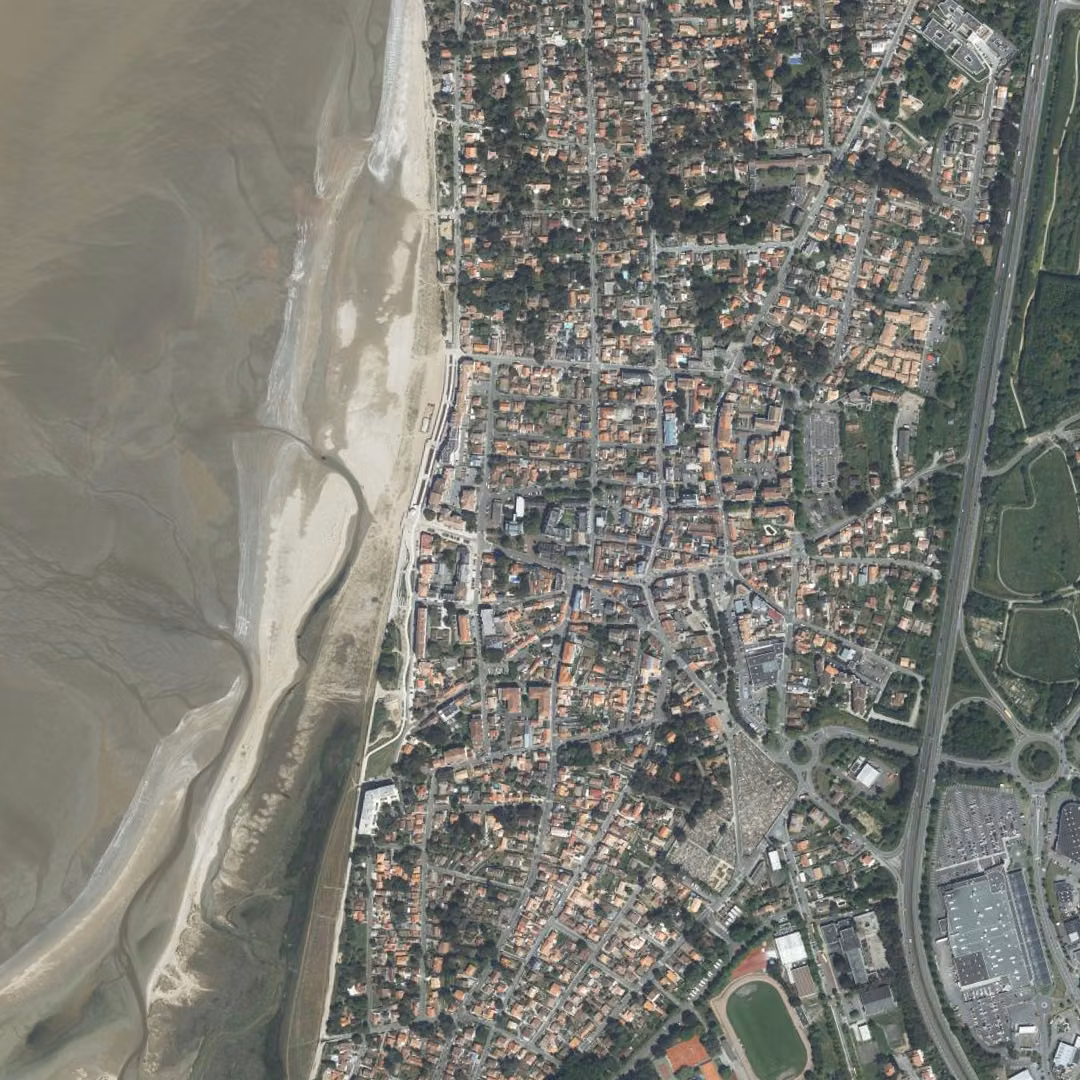 Saint-Brevin-les-Pins aujourd'hui, le centre vu du ciel