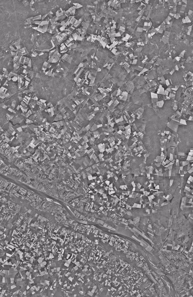 Gien en 1954, le territoire vu du ciel, au même cadrage