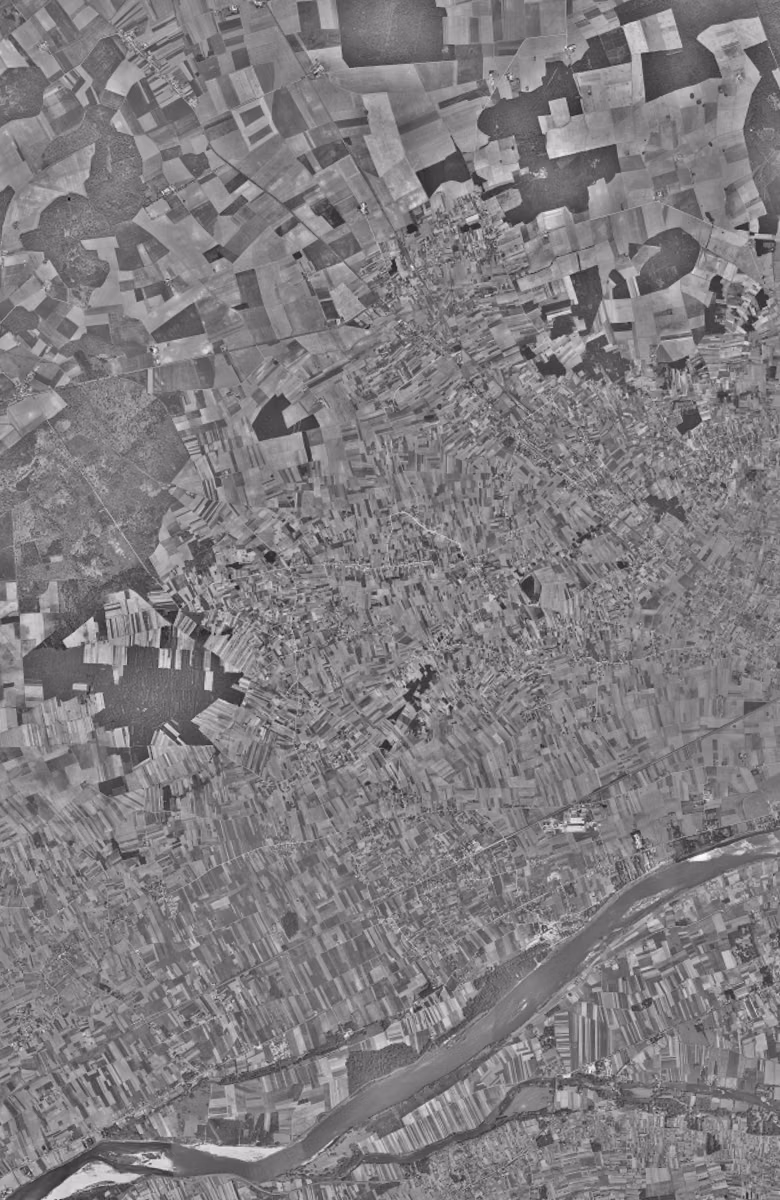 Ingré en 1954, le territoire vu du ciel, au même cadrage