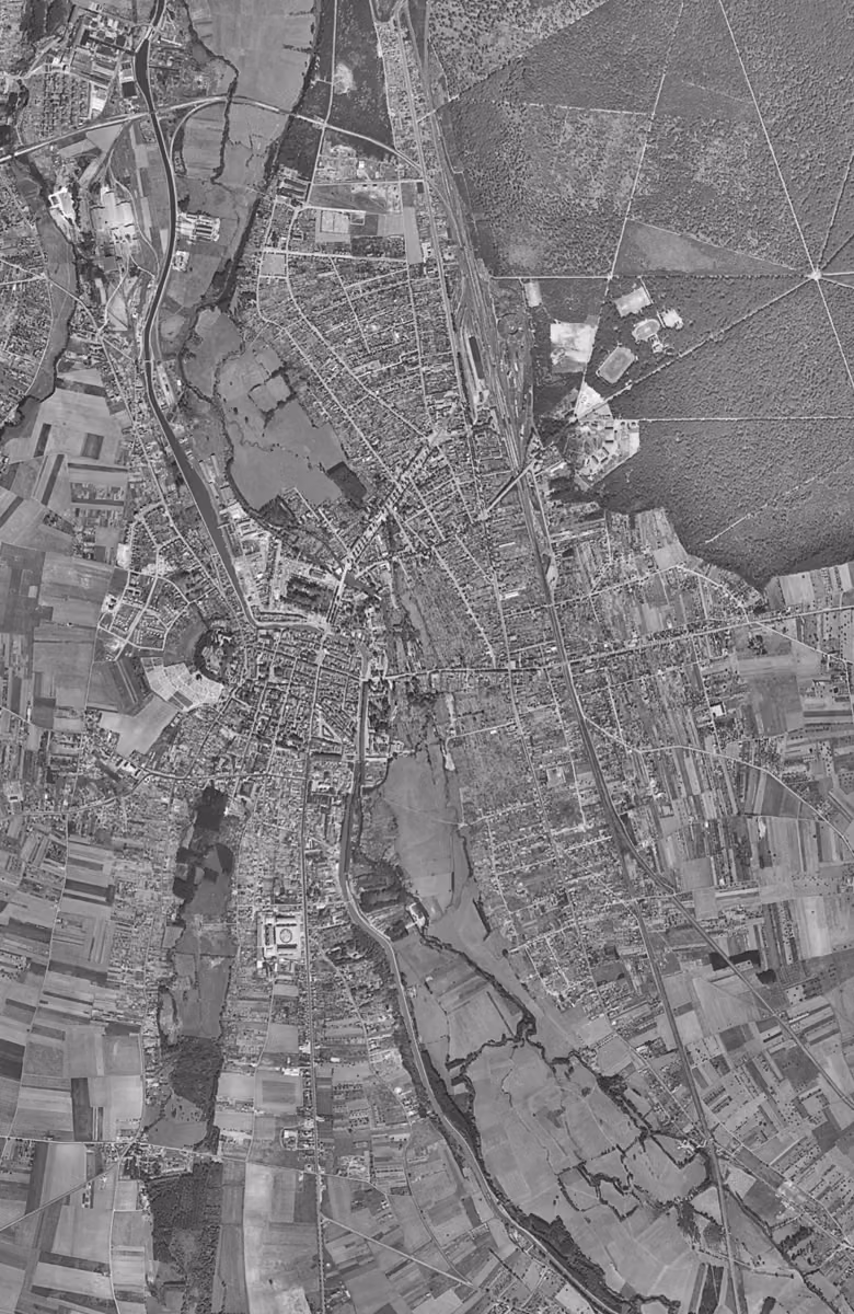 Montargis en 1954, le territoire vu du ciel, au même cadrage