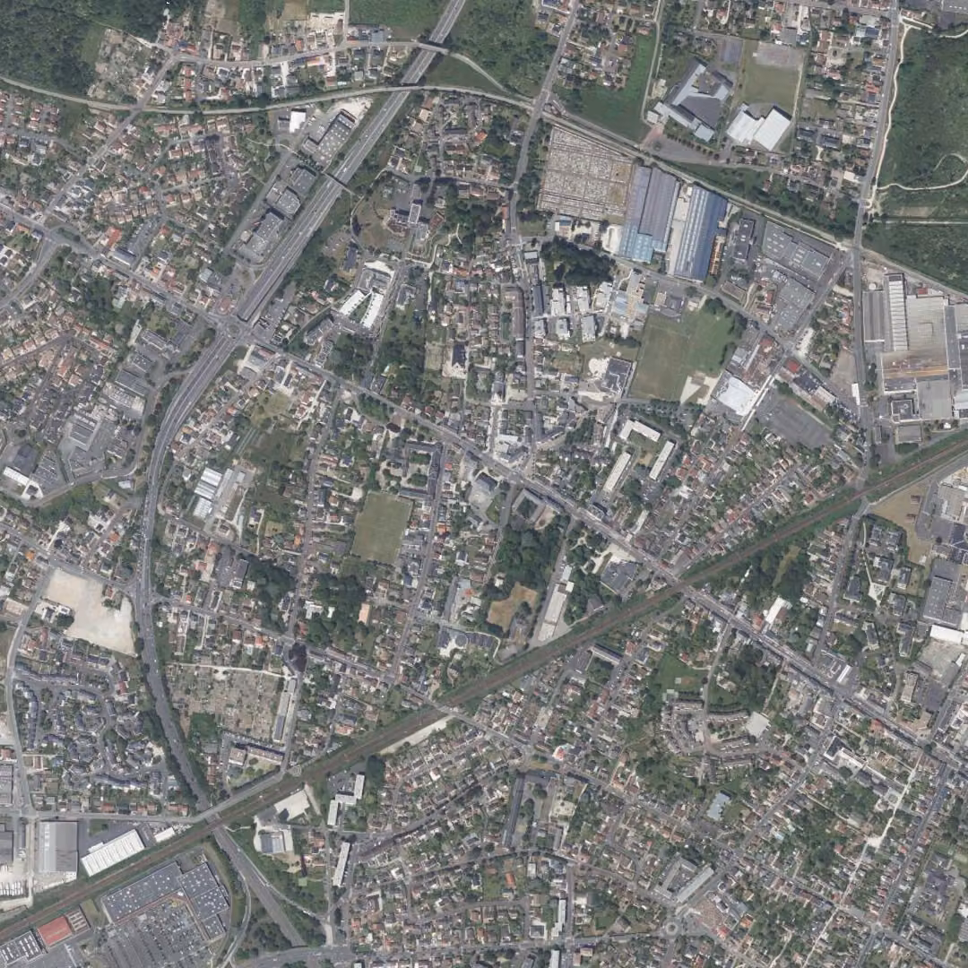 Saint-Jean-de-la-Ruelle aujourd'hui, le centre vu du ciel