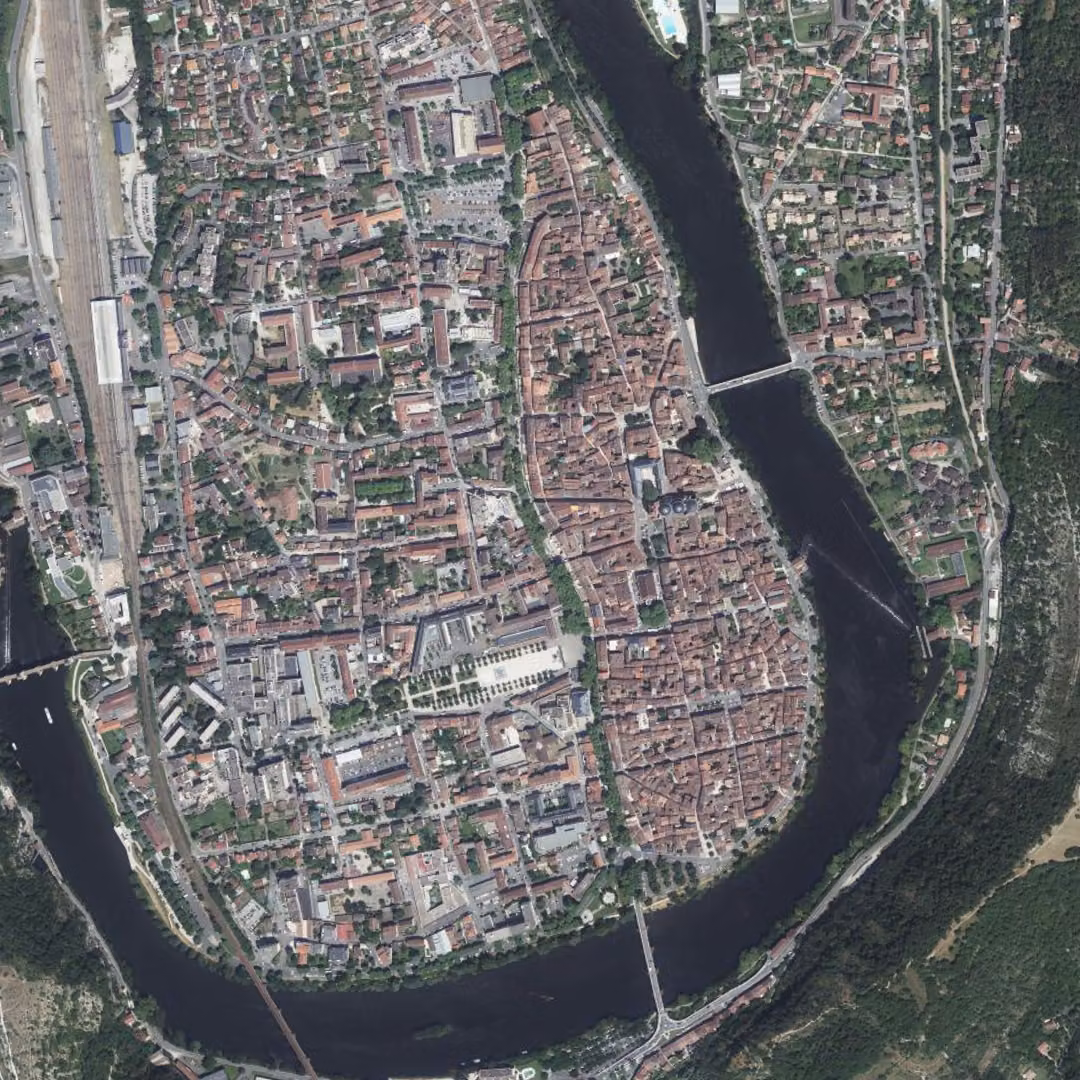 Cahors aujourd'hui, le centre vu du ciel