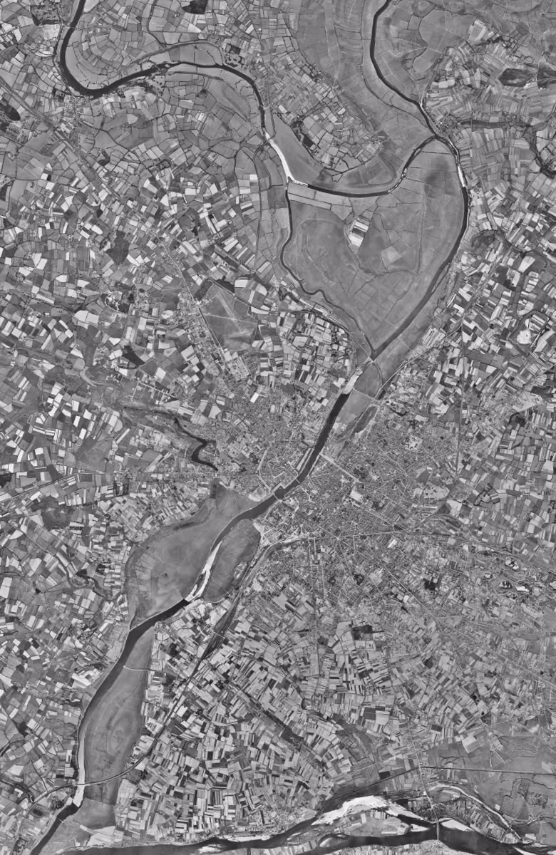 Angers en 1949, le territoire vu du ciel, au même cadrage