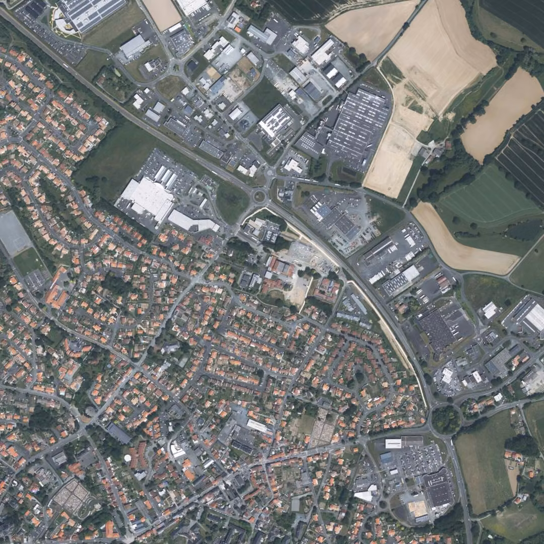 Beaupréau-en-Mauges aujourd'hui, le centre vu du ciel