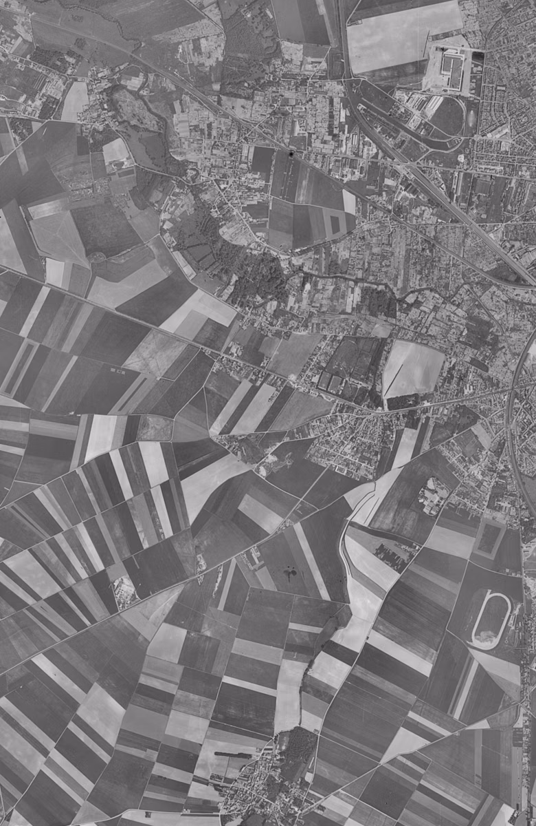 Tinqueux en 1957, le territoire vu du ciel, au même cadrage