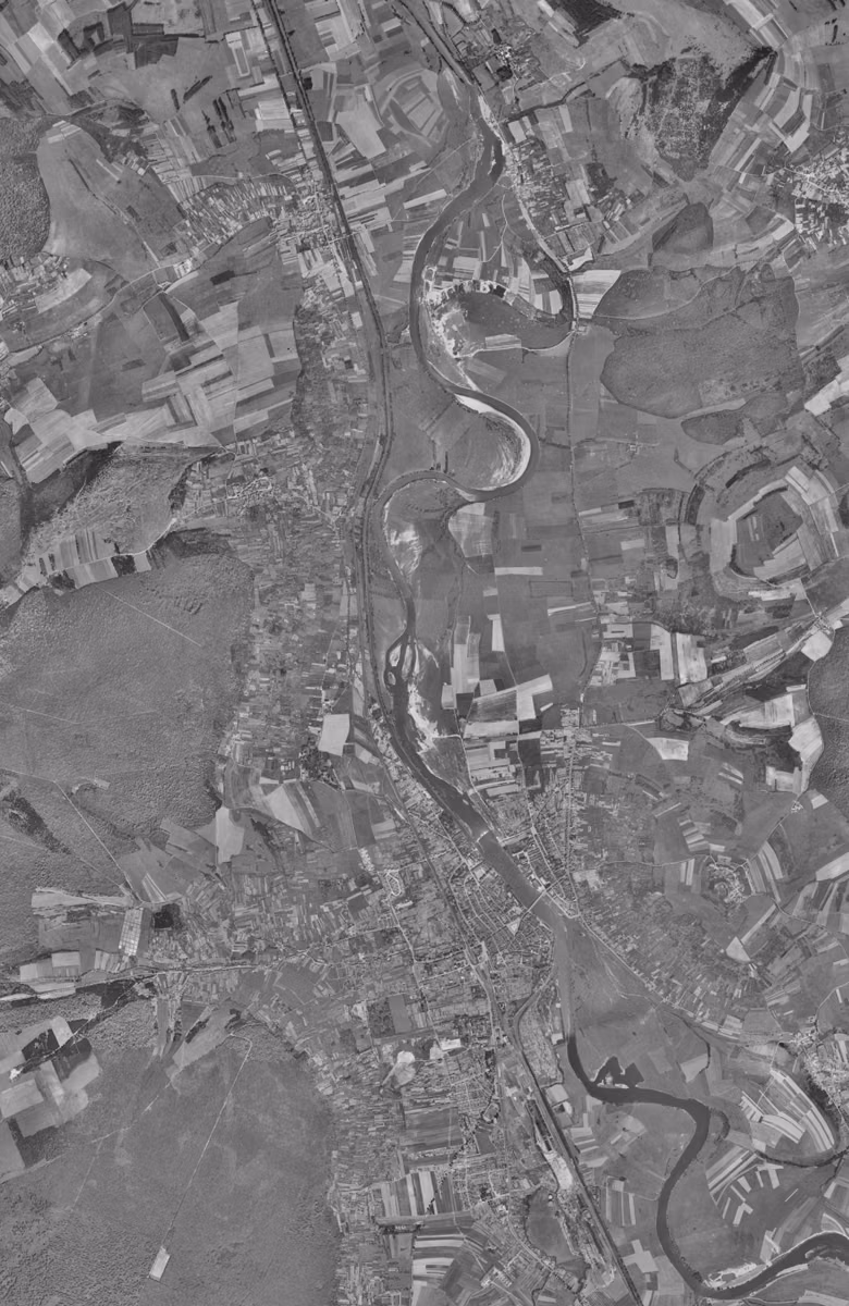 Pont-à-Mousson en 1958, le territoire vu du ciel, au même cadrage