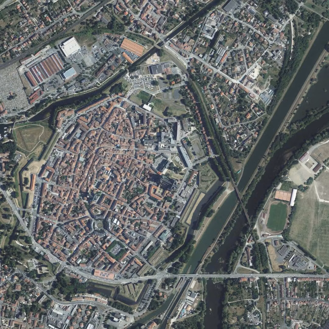 Toul aujourd'hui, le centre vu du ciel
