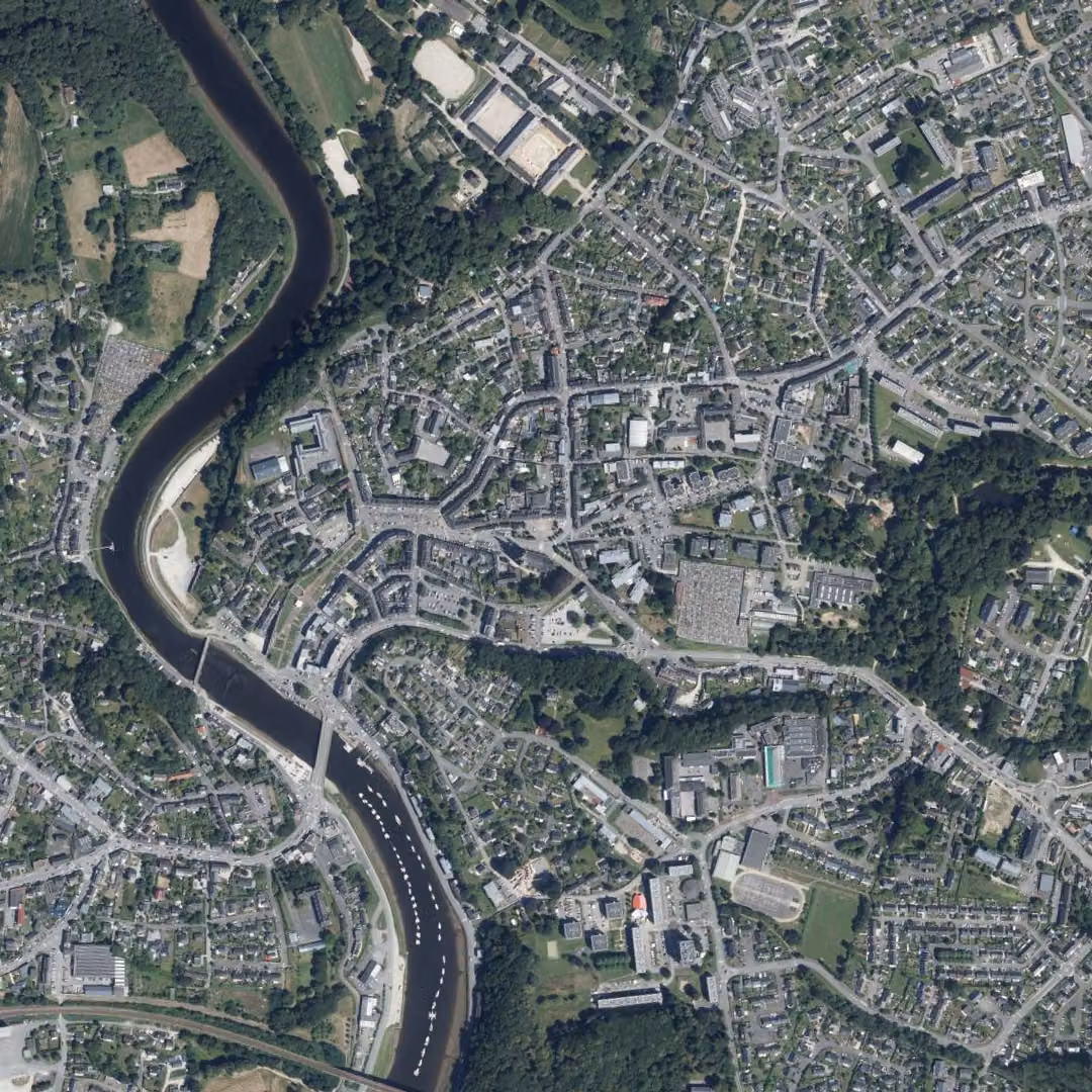 Hennebont aujourd'hui, le centre vu du ciel