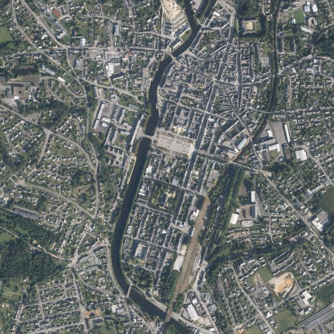 Pontivy aujourd'hui, le centre vu du ciel