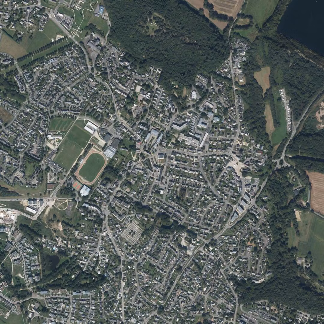 Saint-Avé aujourd'hui, le centre vu du ciel