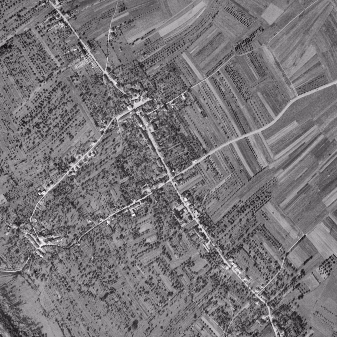 Fameck en 1960, le centre vu du ciel, au même cadrage