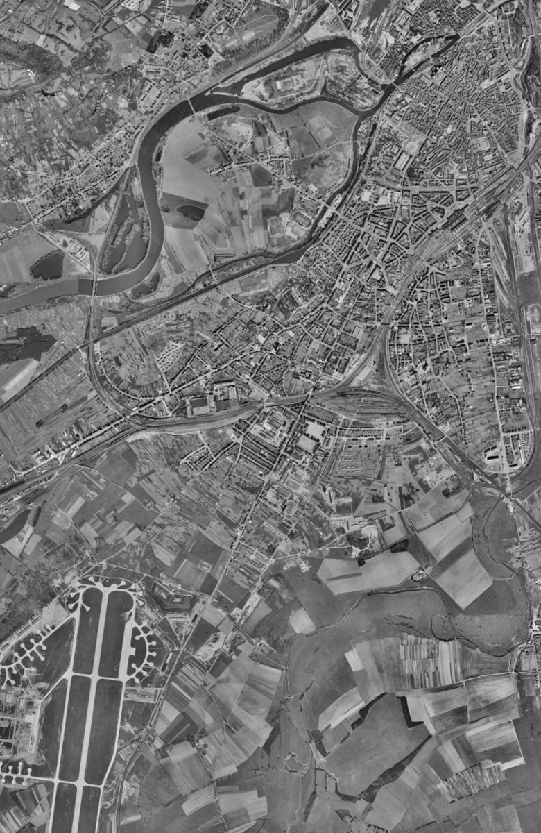 Montigny-lès-Metz en 1955, le territoire vu du ciel, au même cadrage
