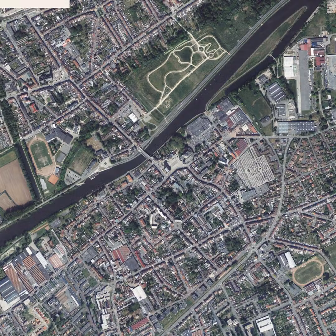 Comines aujourd'hui, le centre vu du ciel