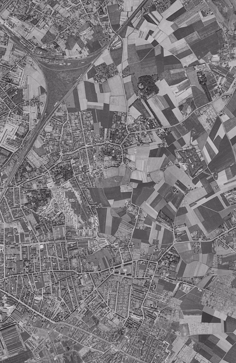 Mons-en-Barœul en 1957, le territoire vu du ciel, au même cadrage