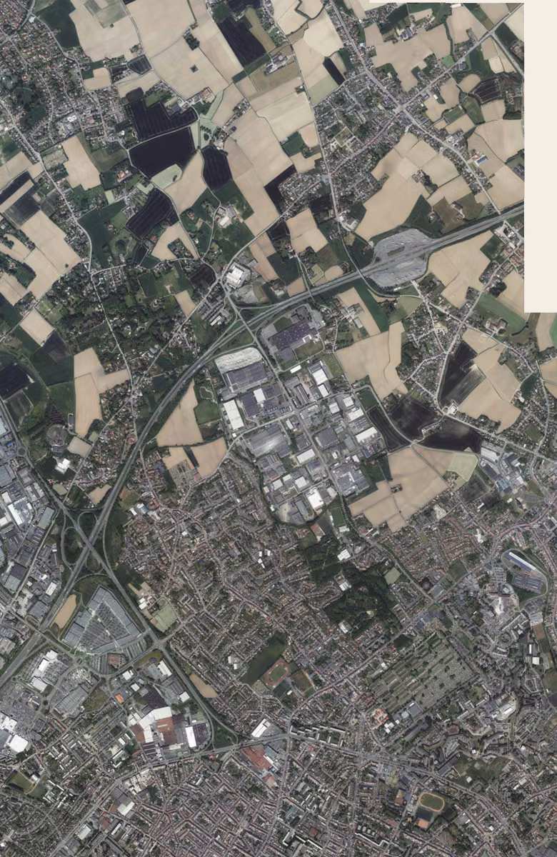 Neuville-en-Ferrain aujourd'hui, le territoire vu du ciel