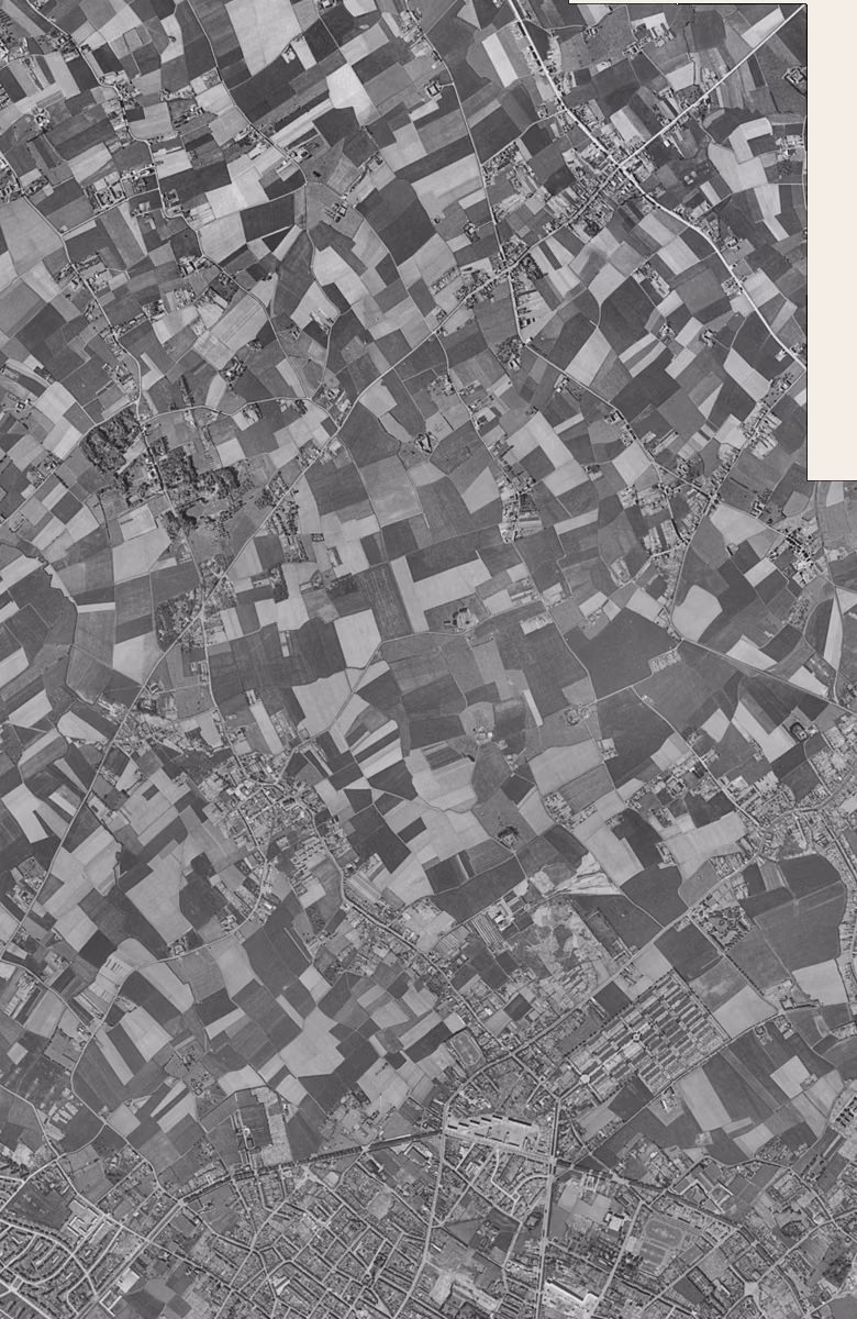 Neuville-en-Ferrain en 1957, le territoire vu du ciel, au même cadrage