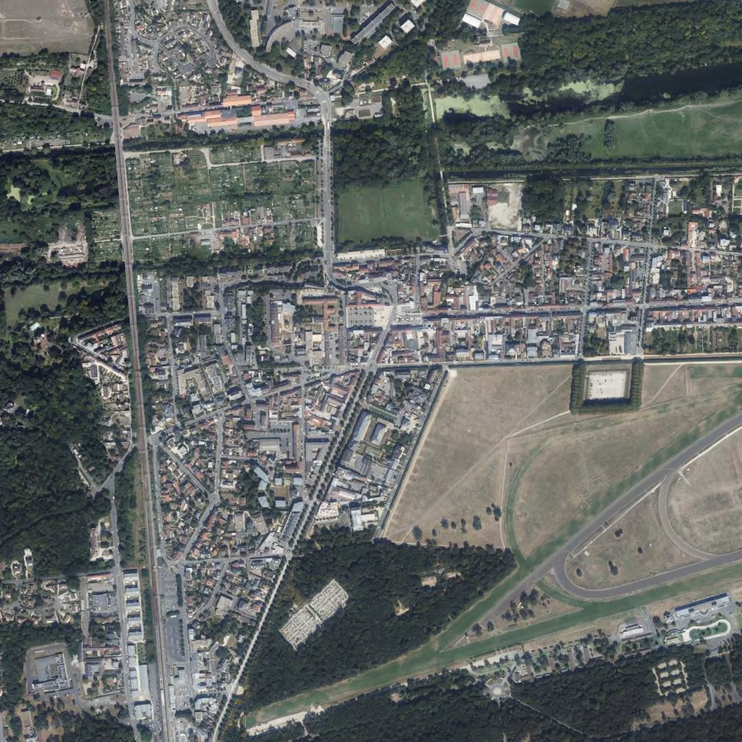 Chantilly aujourd'hui, le centre vu du ciel