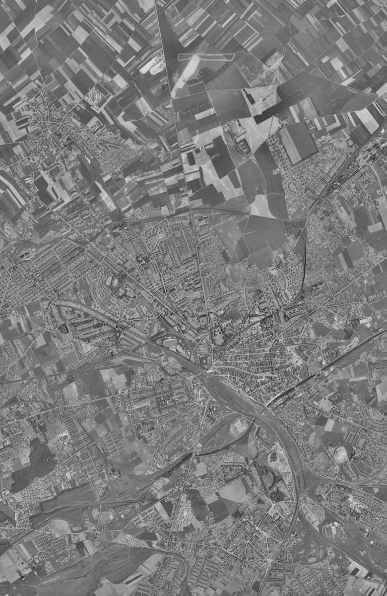 Lens en 1957, le territoire vu du ciel, au même cadrage