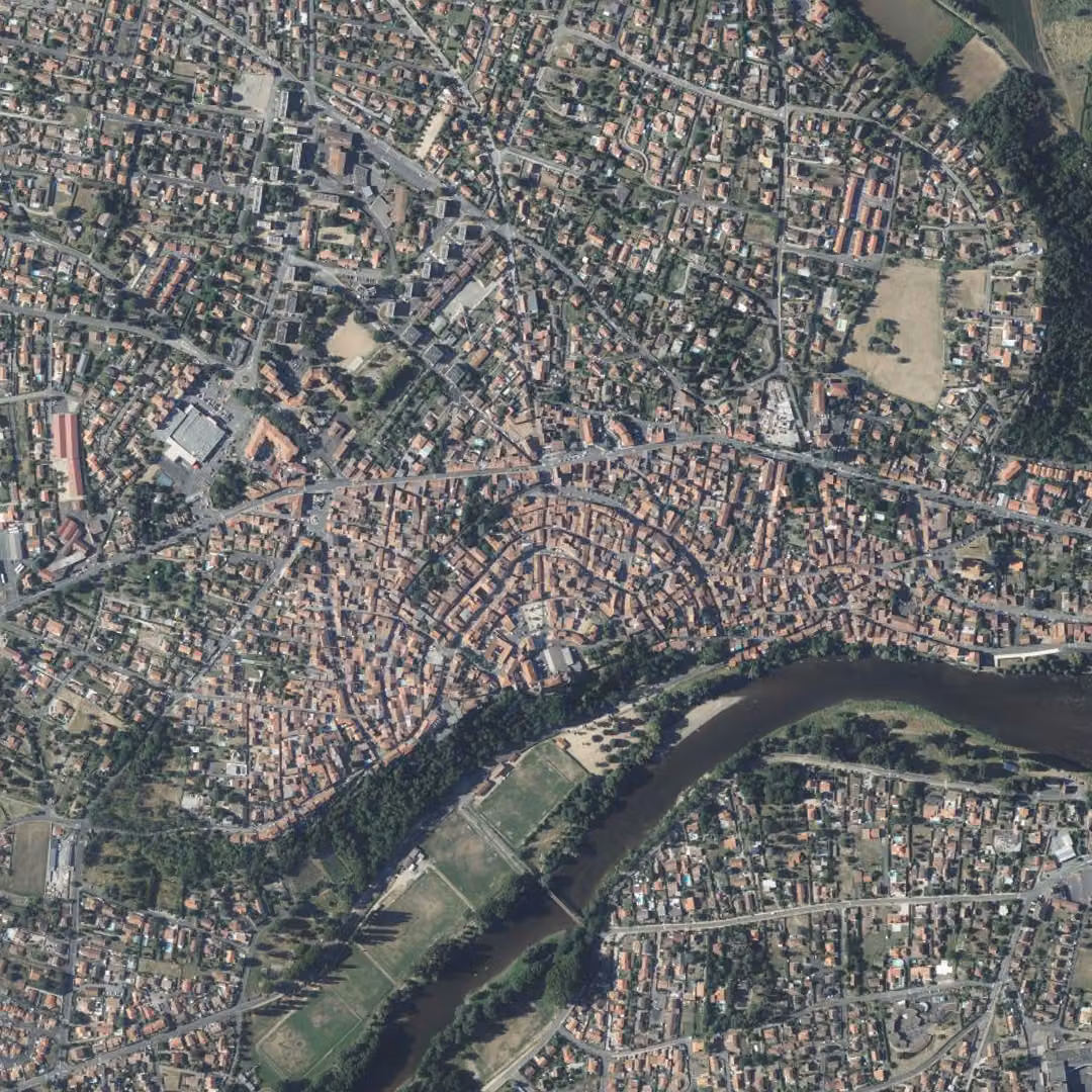 Pont-du-Château aujourd'hui, le centre vu du ciel