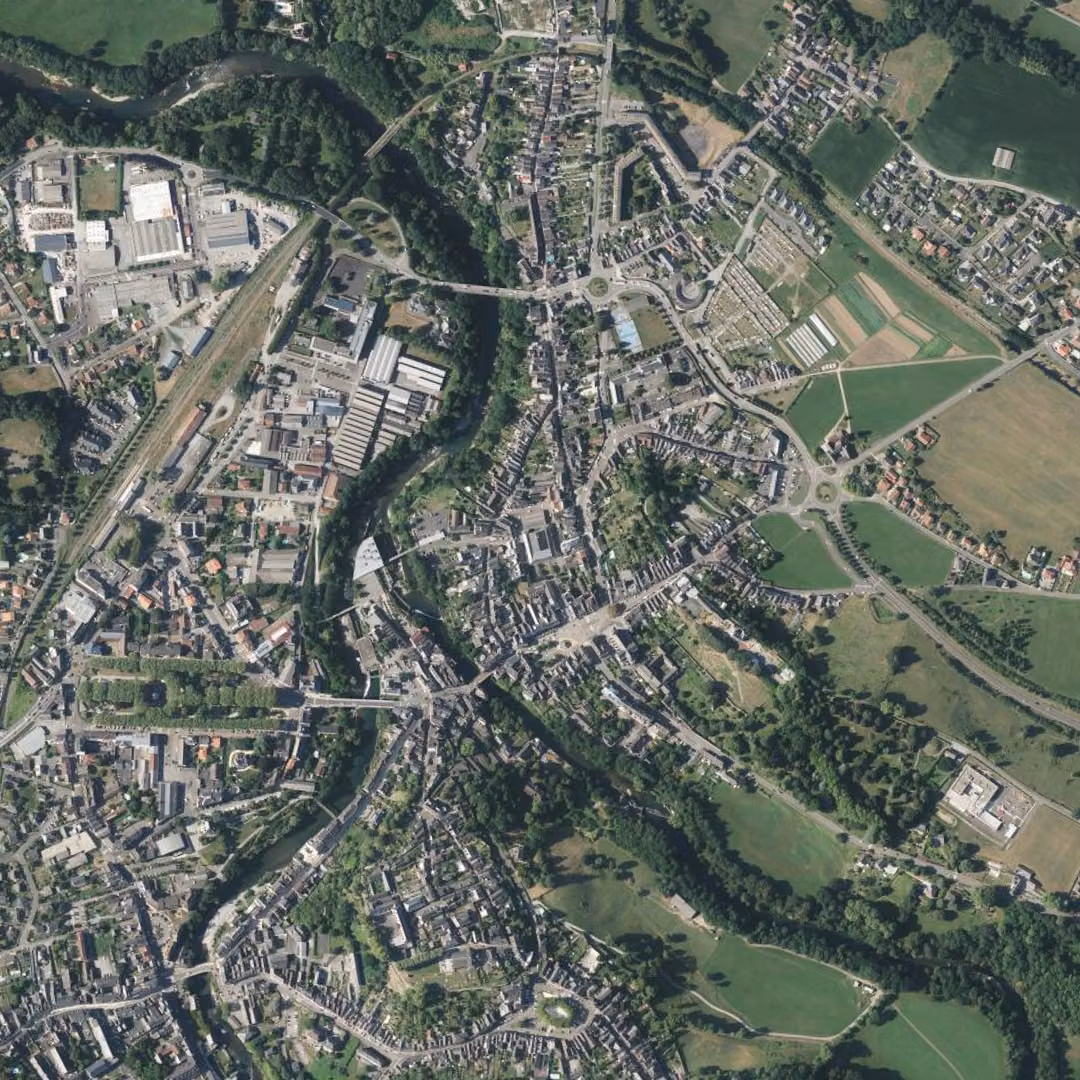 Oloron-Sainte-Marie aujourd'hui, le centre vu du ciel