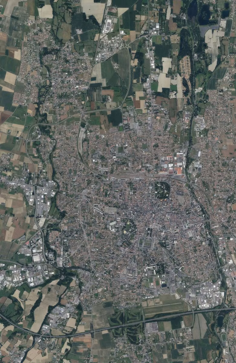 Tarbes aujourd'hui, le territoire vu du ciel