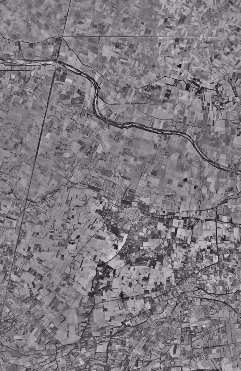 Pia en 1953, le territoire vu du ciel, au même cadrage